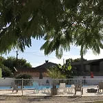Confortable Avec Terrasse Au La Chesnays - Api-1-52-284