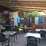 Confortable Avec Terrasse Au La Chesnays - Api-1-52-284 مكان تخييم *