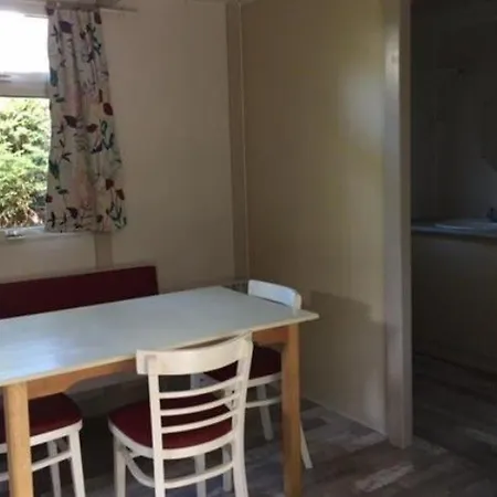Confortable Avec Terrasse Au La Chesnays - Api-1-52-284