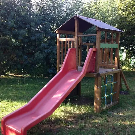 Campsite Confortable Avec Terrasse Au La Chesnays - Api-1-52-284 Vendays-Montalivet