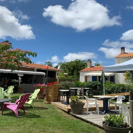 Confortable Avec Terrasse Au La Chesnays - Api-1-52-284
