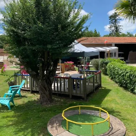 Confortable Avec Terrasse Au La Chesnays - Api-1-52-284